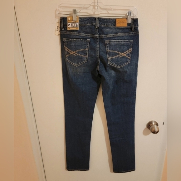 Aeropostale Skinny Bayla Low Rise Jeans NWT 27W x 30L Msrp $40 - Picture 2 of 7